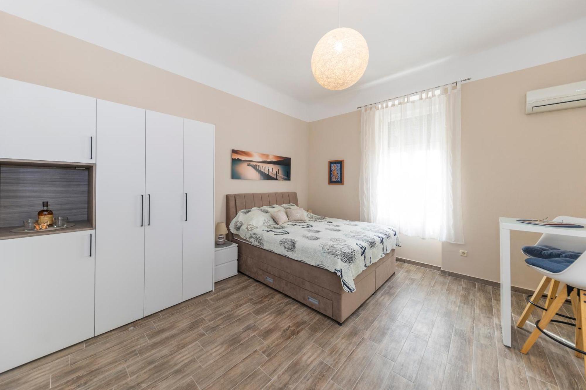 & Kolovare 1, Apartment *